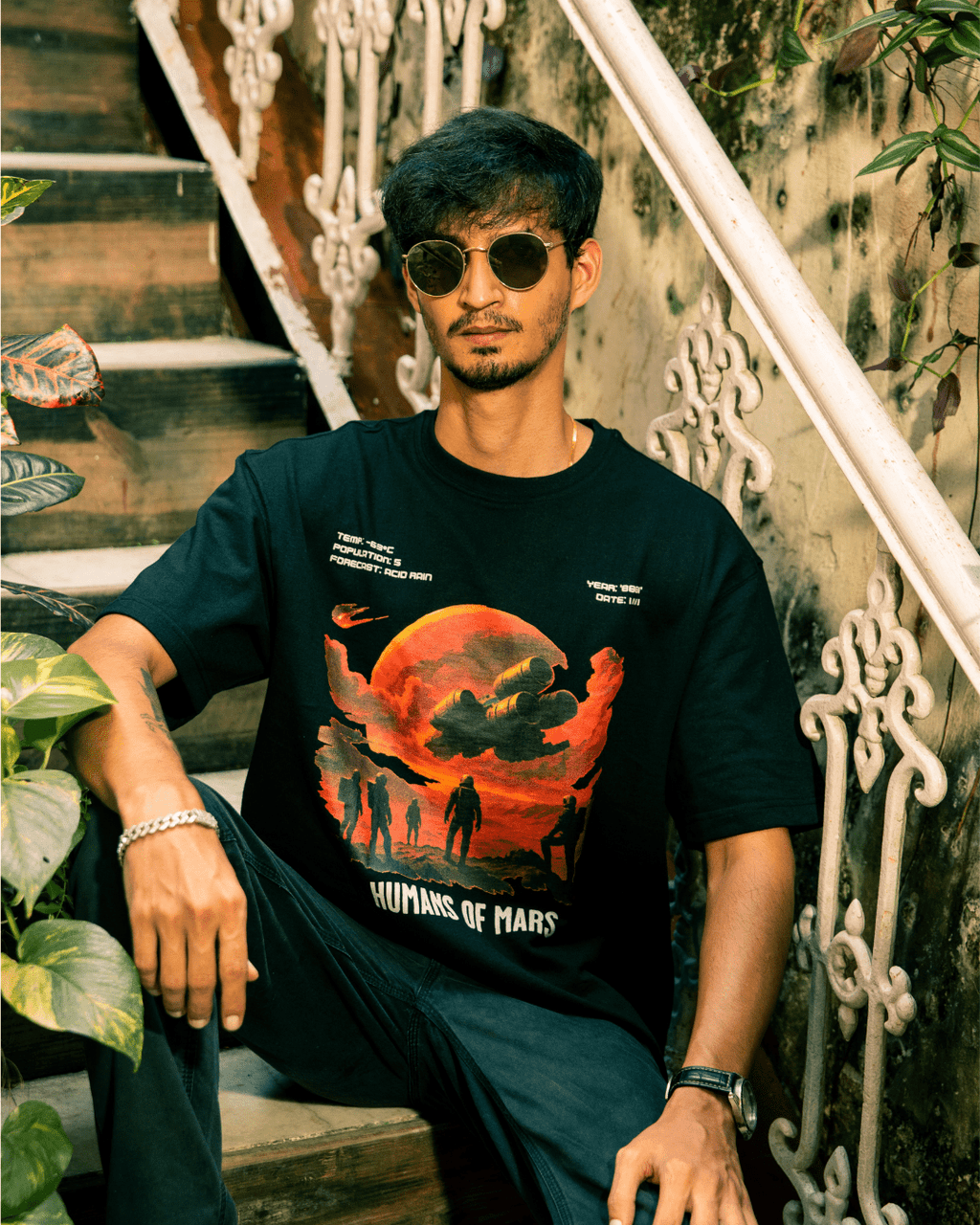 Humans of Mars Unisex Oversized T-shirt - What if we sell liesHumans of Mars Unisex Oversized T-shirtWe sell liesWhat if we sell lies