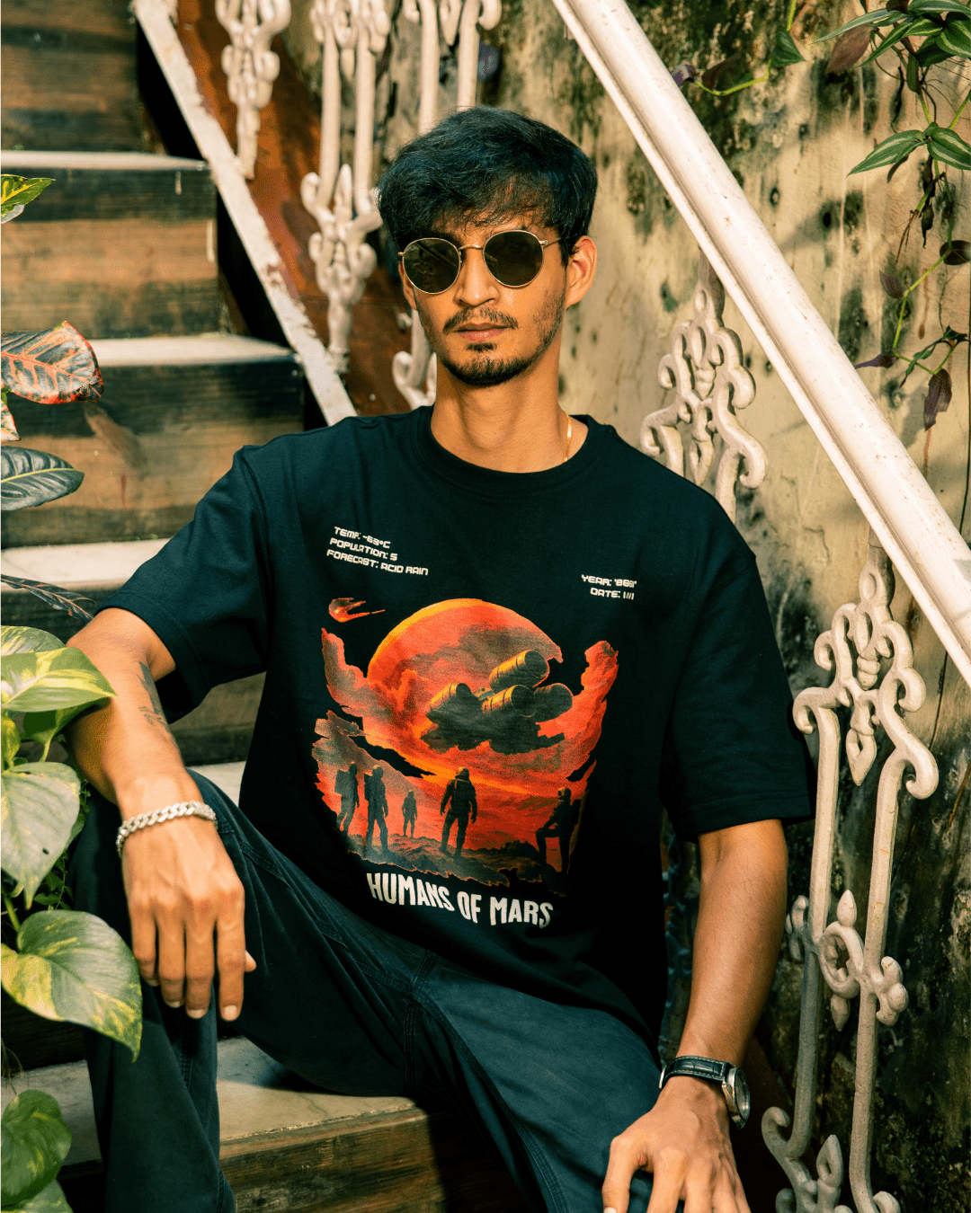 Humans of Mars Unisex Oversized T-shirt - What if we sell liesHumans of Mars Unisex Oversized T-shirtWe sell liesWhat if we sell lies